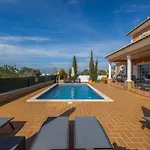 Laura By Algarve Holidays 别墅