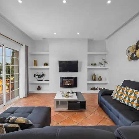 Villa Laura By Algarve Holidays Albufeira