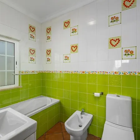 Laura By Algarve Holidays