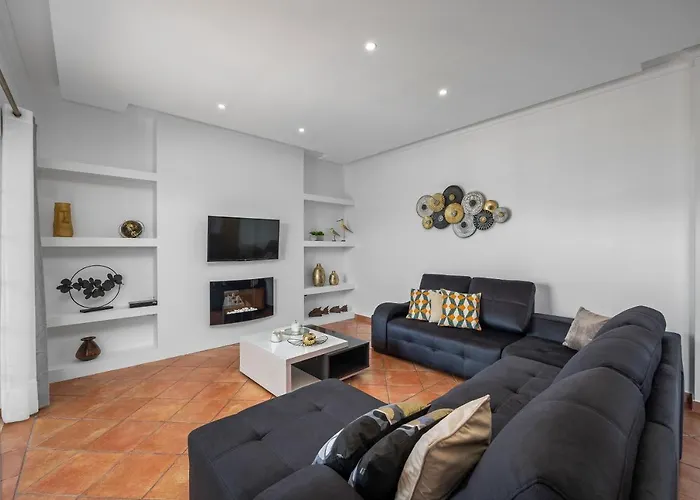 Laura By Algarve Holidays * 알부페이라