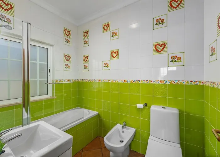 Laura By Algarve Holidays